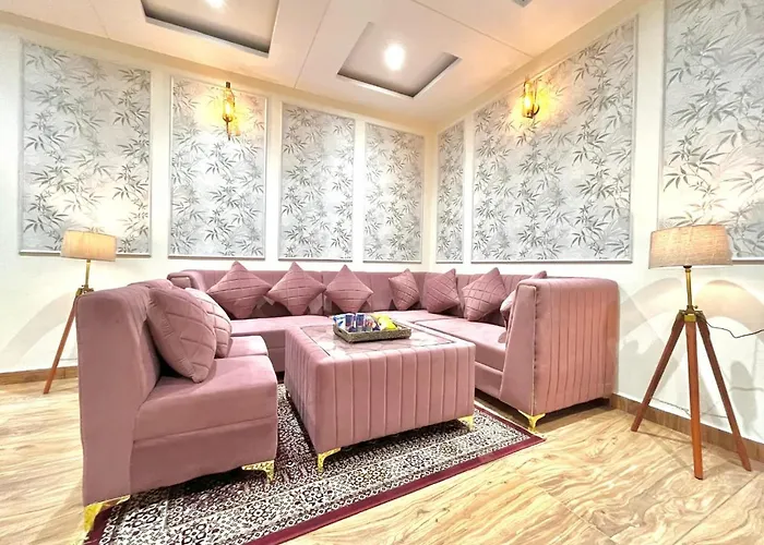 2Bhk Hilltop Retreat With Pool By Kasauli Vista